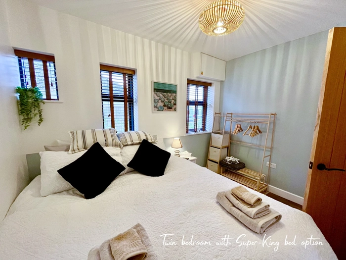 Holiday-Let-Super-King-bed