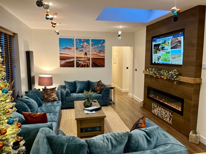 christmas-decorations-at-high-beach-holiday-let-somerset