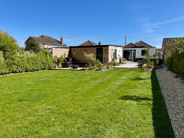 large-family-holiday-cottage-garden-high-beach-somerset